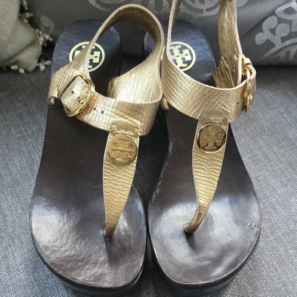 Tory Burch Gold Leather wedges